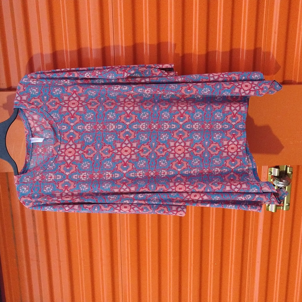 Women's blouse